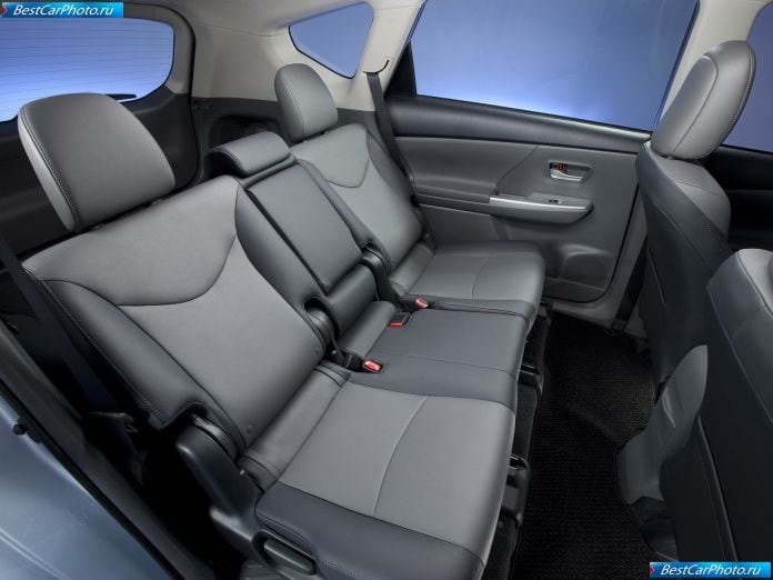 2012 Toyota Prius V - фотография 52 из 77