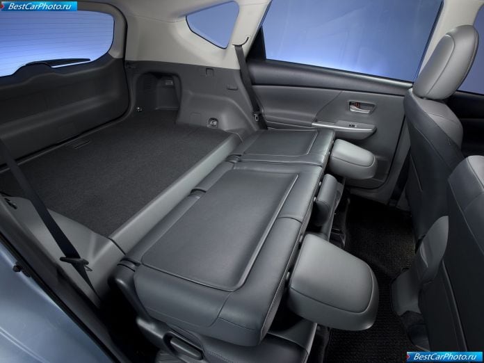 2012 Toyota Prius V - фотография 54 из 77
