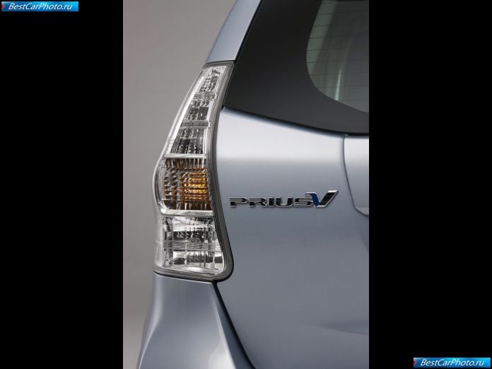 2012 Toyota Prius V - фотография 76 из 77