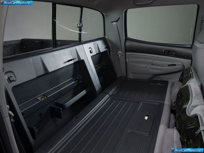 2012 Toyota Tacoma - фотография 26 из 28