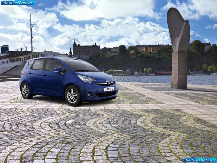2012 Toyota Verso-s - фотография 6 из 115