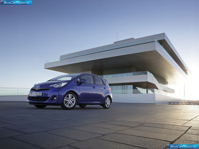 2012 Toyota Verso-s - фотография 9 из 115