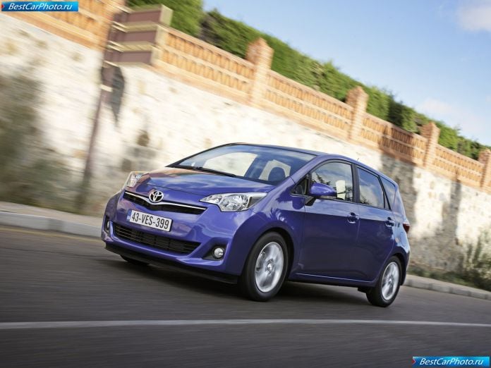 2012 Toyota Verso-s - фотография 17 из 115