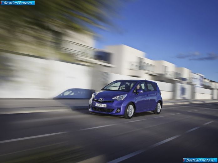 2012 Toyota Verso-s - фотография 22 из 115