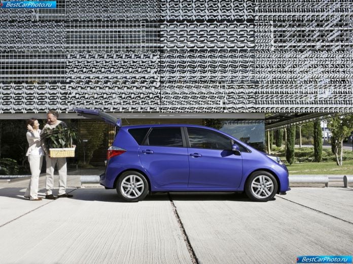 2012 Toyota Verso-s - фотография 46 из 115