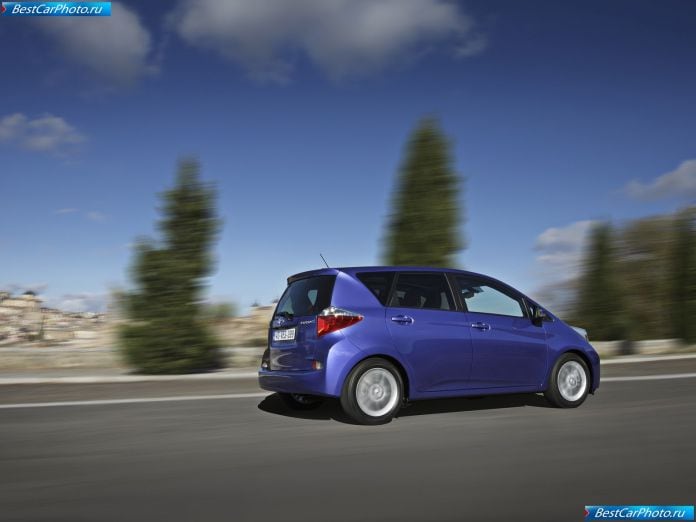 2012 Toyota Verso-s - фотография 53 из 115