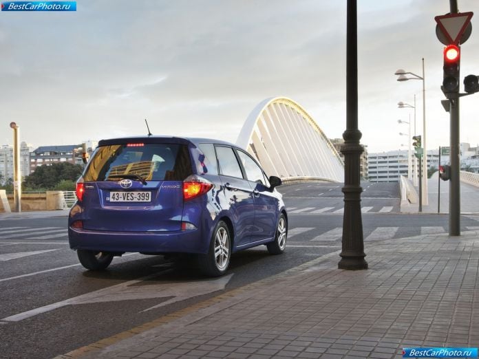2012 Toyota Verso-s - фотография 57 из 115