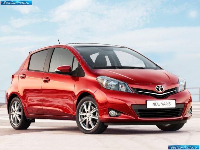 2012 Toyota Yaris - фотография 11 из 120