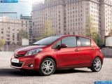 toyota_2012-yaris_1600x1200_017.jpg