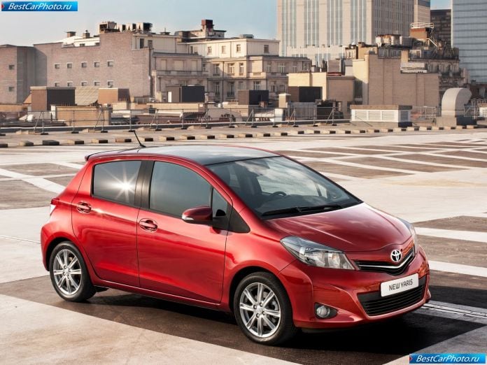 2012 Toyota Yaris - фотография 21 из 120