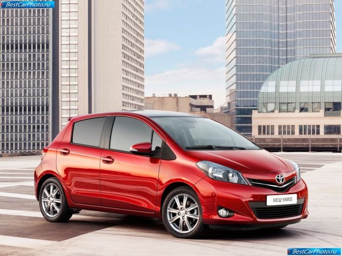 2012 Toyota Yaris - фотография 22 из 120