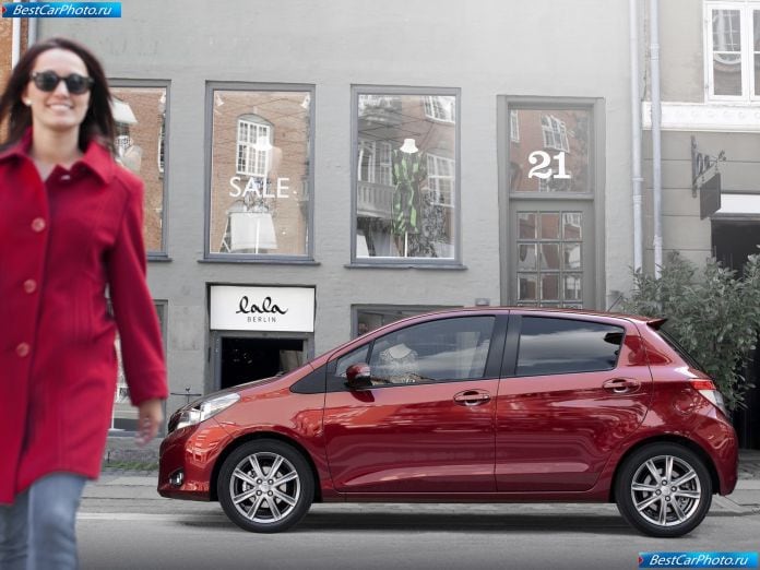 2012 Toyota Yaris - фотография 45 из 120