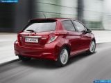 toyota_2012-yaris_1600x1200_047.jpg