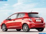 toyota_2012-yaris_1600x1200_049.jpg