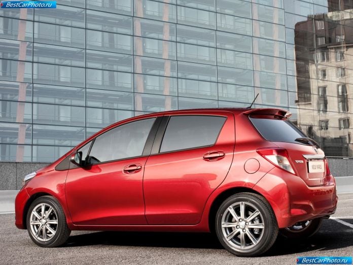 2012 Toyota Yaris - фотография 57 из 120
