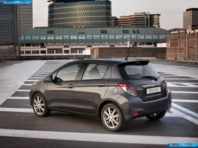 2012 Toyota Yaris - фотография 60 из 120