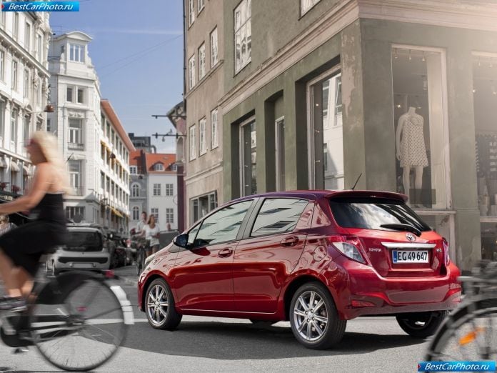 2012 Toyota Yaris - фотография 65 из 120
