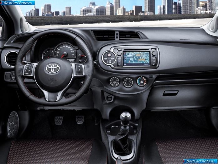 2012 Toyota Yaris - фотография 77 из 120