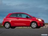 toyota_2012_yaris_3d_le_012.jpg