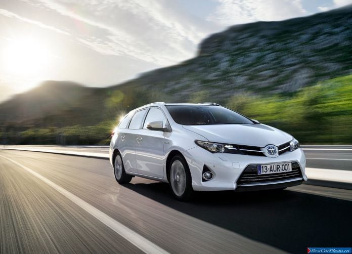 2013 Toyota Auris Touring Sports - фотография 21 из 103