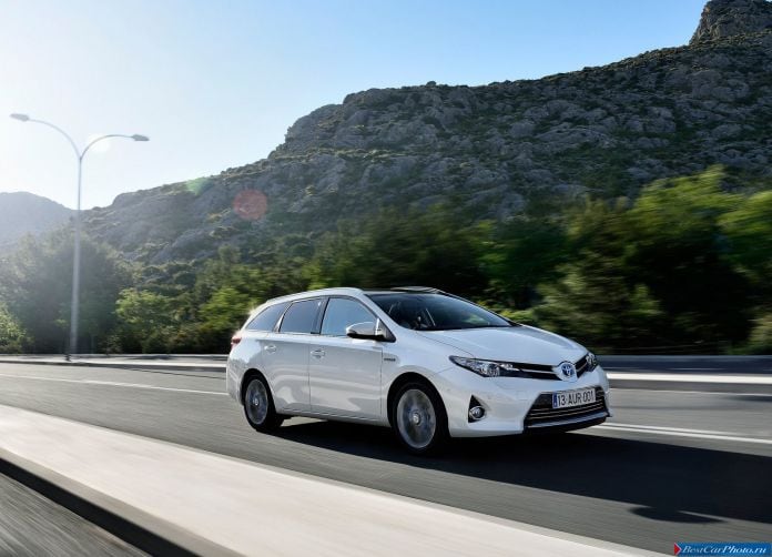 2013 Toyota Auris Touring Sports - фотография 22 из 103