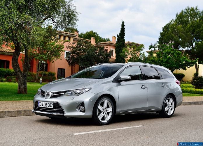 2013 Toyota Auris Touring Sports - фотография 23 из 103
