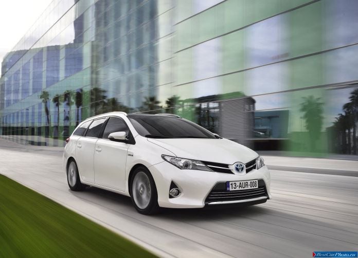 2013 Toyota Auris Touring Sports - фотография 24 из 103