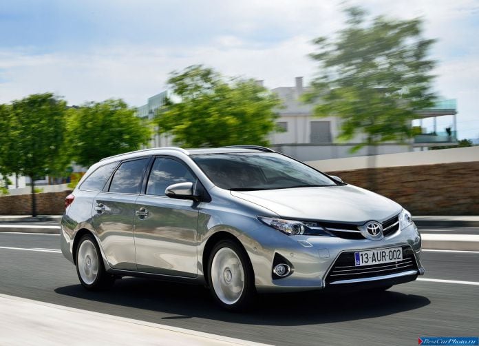 2013 Toyota Auris Touring Sports - фотография 27 из 103