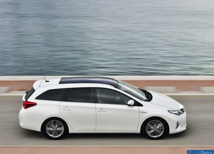2013 Toyota Auris Touring Sports - фотография 44 из 103