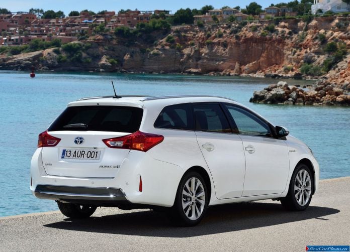 2013 Toyota Auris Touring Sports - фотография 49 из 103