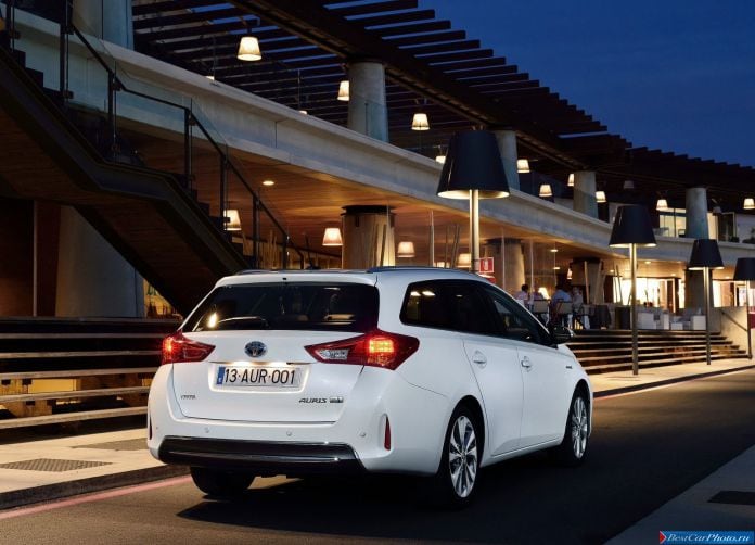 2013 Toyota Auris Touring Sports - фотография 56 из 103