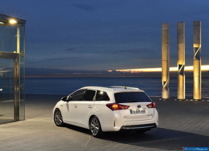 2013 Toyota Auris Touring Sports - фотография 59 из 103