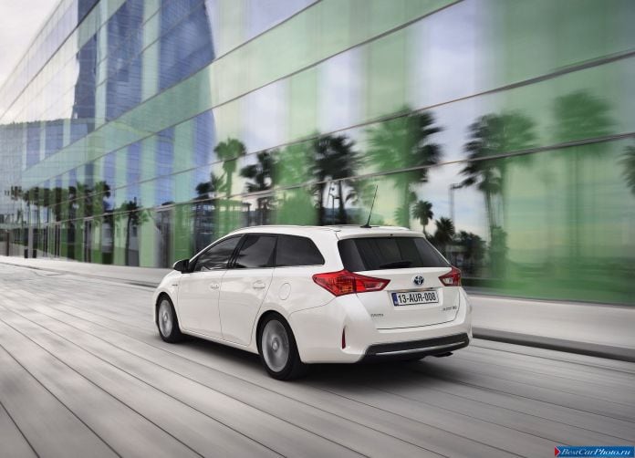 2013 Toyota Auris Touring Sports - фотография 60 из 103