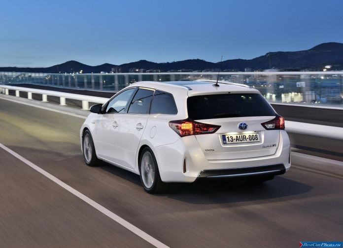 2013 Toyota Auris Touring Sports - фотография 63 из 103