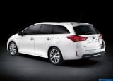 toyota_2013-auris_touring_sports_1600x1200_082.jpg