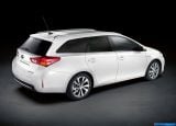 toyota_2013-auris_touring_sports_1600x1200_083.jpg