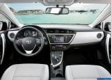 toyota_2013-auris_touring_sports_1600x1200_087.jpg