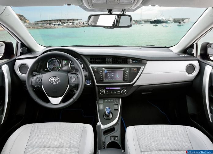 2013 Toyota Auris Touring Sports - фотография 87 из 103