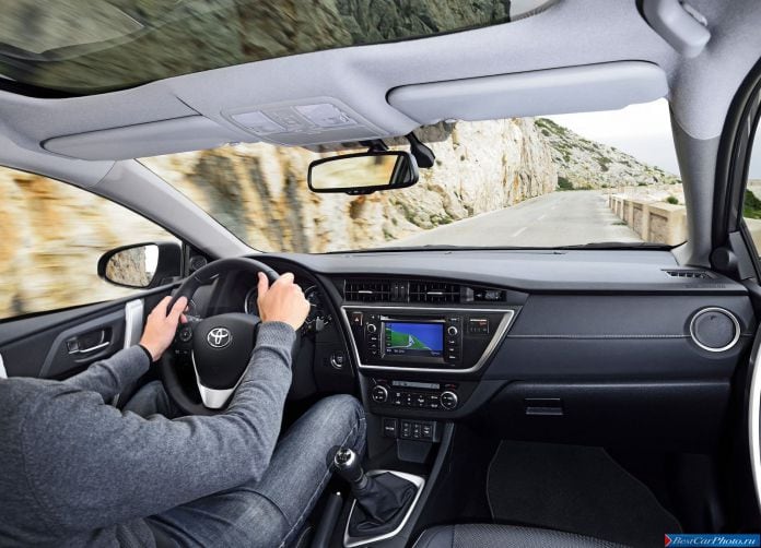 2013 Toyota Auris Touring Sports - фотография 89 из 103