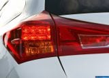 toyota_2013-auris_touring_sports_1600x1200_095.jpg