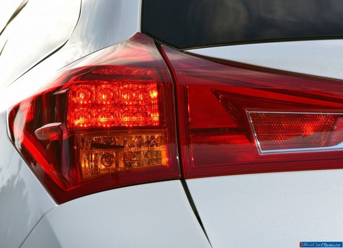 2013 Toyota Auris Touring Sports - фотография 95 из 103
