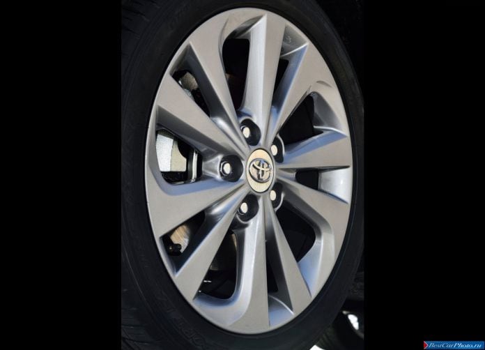 2013 Toyota Auris Touring Sports - фотография 103 из 103