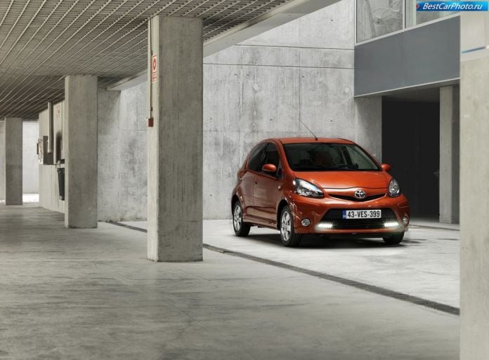2013 Toyota Aygo - фотография 4 из 9