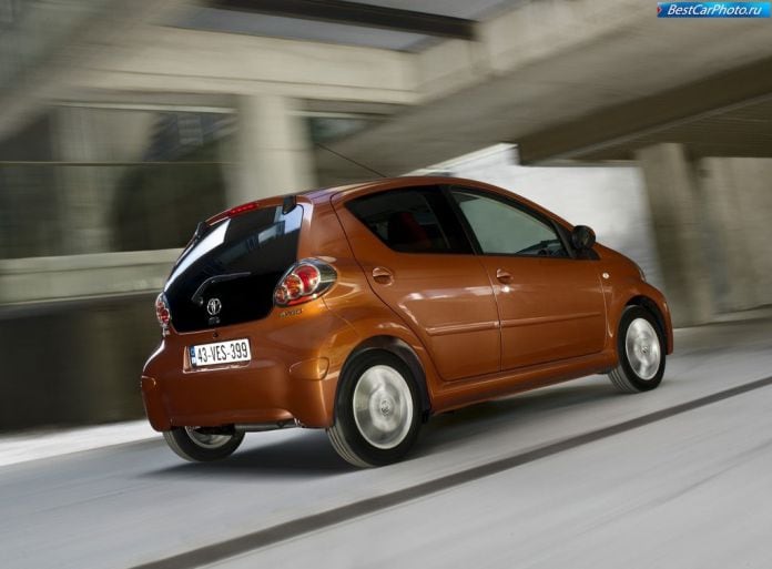 2013 Toyota Aygo - фотография 7 из 9