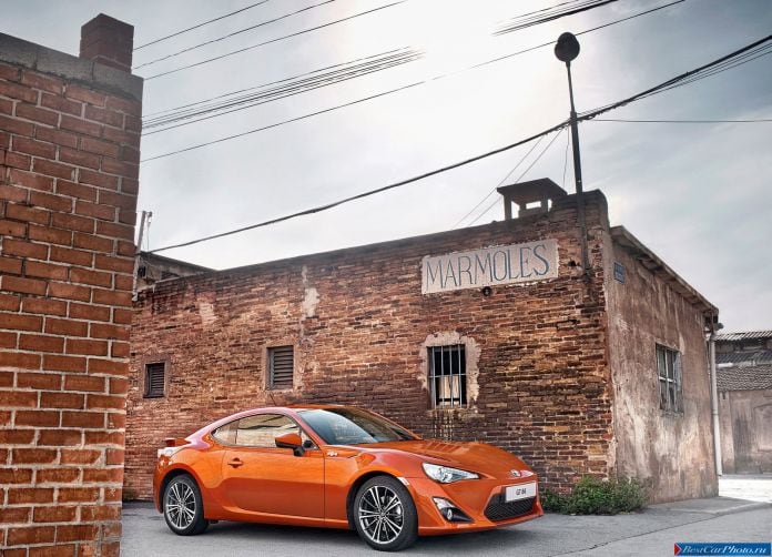 2013 Toyota GT 86 - фотография 12 из 104