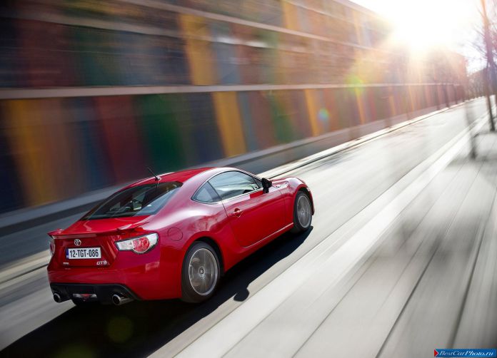 2013 Toyota GT 86 - фотография 52 из 104