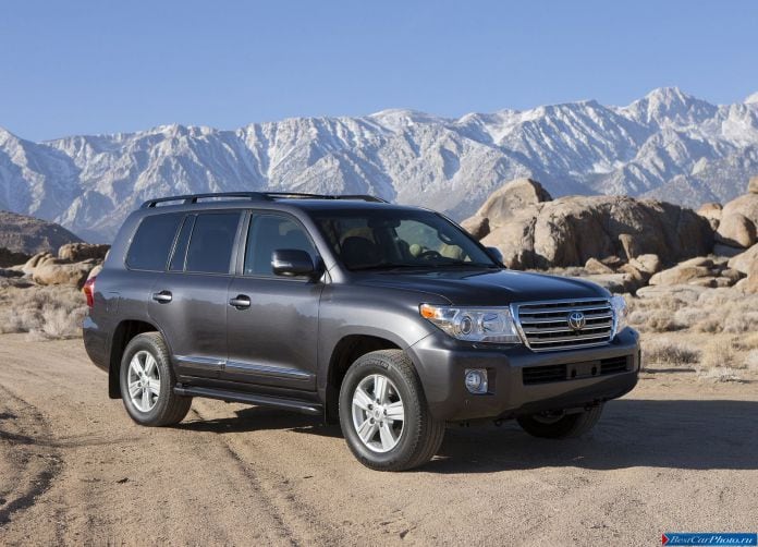 2013 Toyota Land Cruiser - фотография 8 из 48