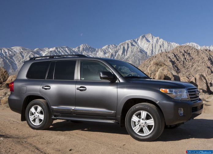 2013 Toyota Land Cruiser - фотография 19 из 48
