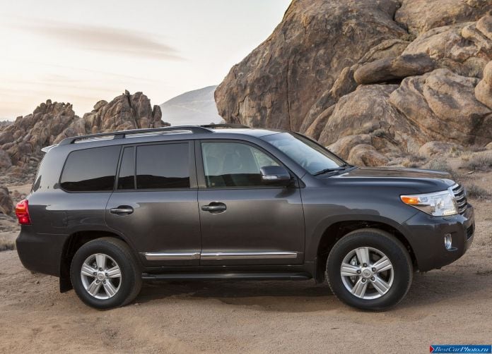 2013 Toyota Land Cruiser - фотография 24 из 48