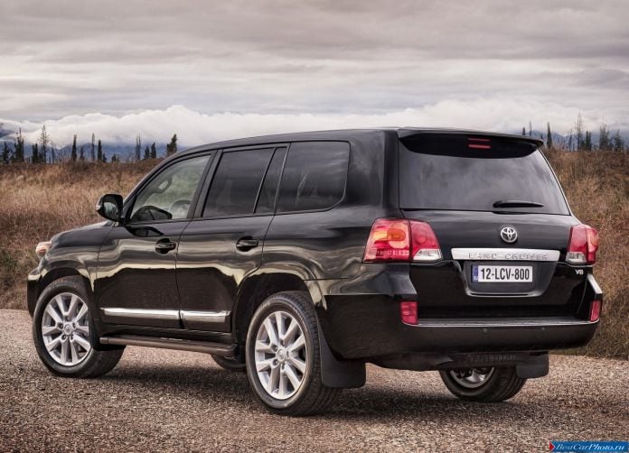 2013 Toyota Land Cruiser - фотография 27 из 48
